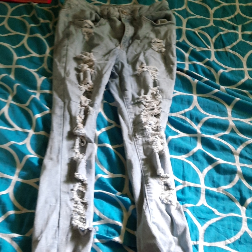 Rue 21  skinny riped jeans